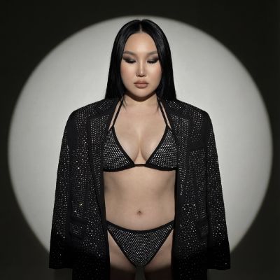 АЗИАТКА, возраст: 26 рост: 175, вес: 70